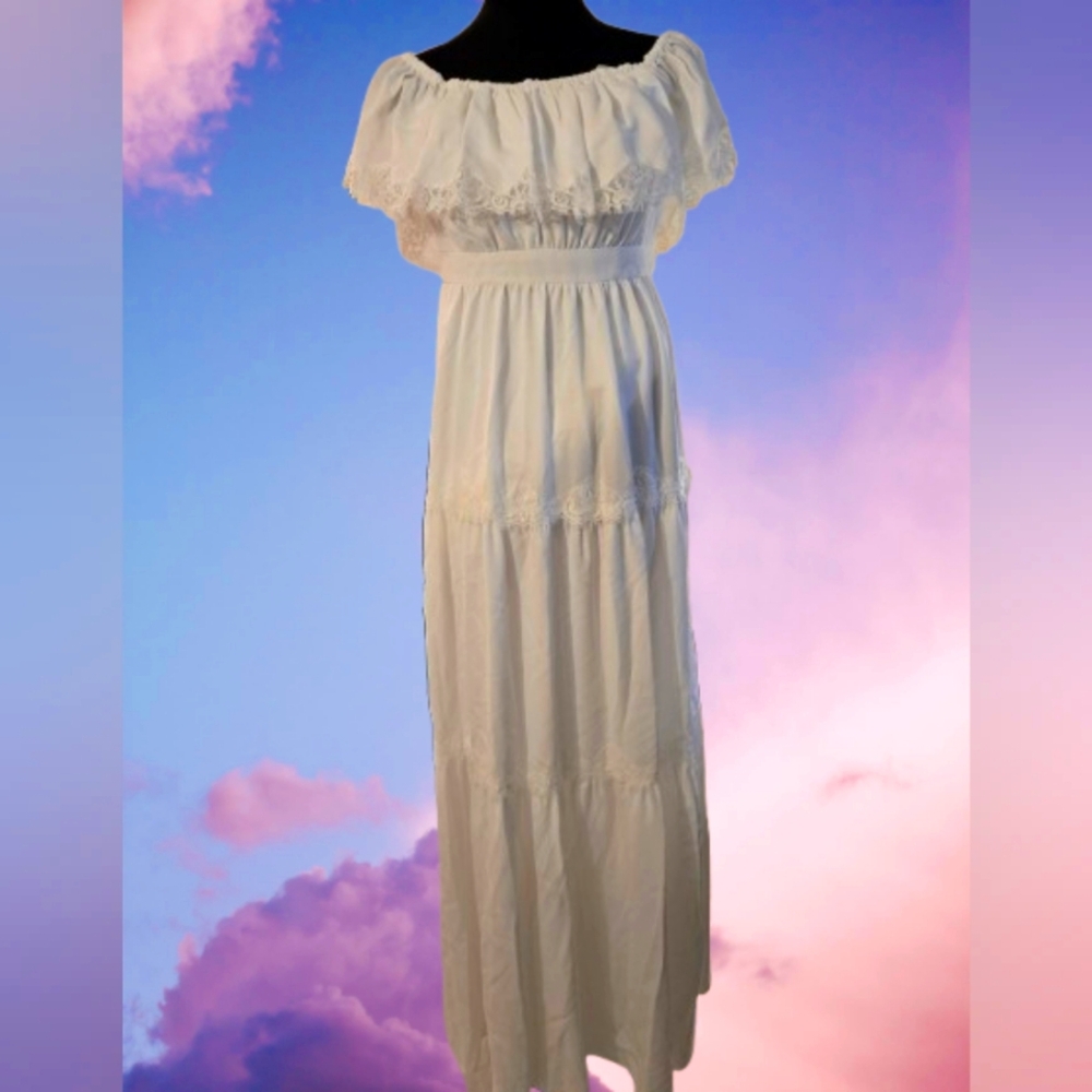 NWT Aqua Formal White Lace Trim Offshoulder Ruffle Maxi Evening Dress - Picture 4 of 14